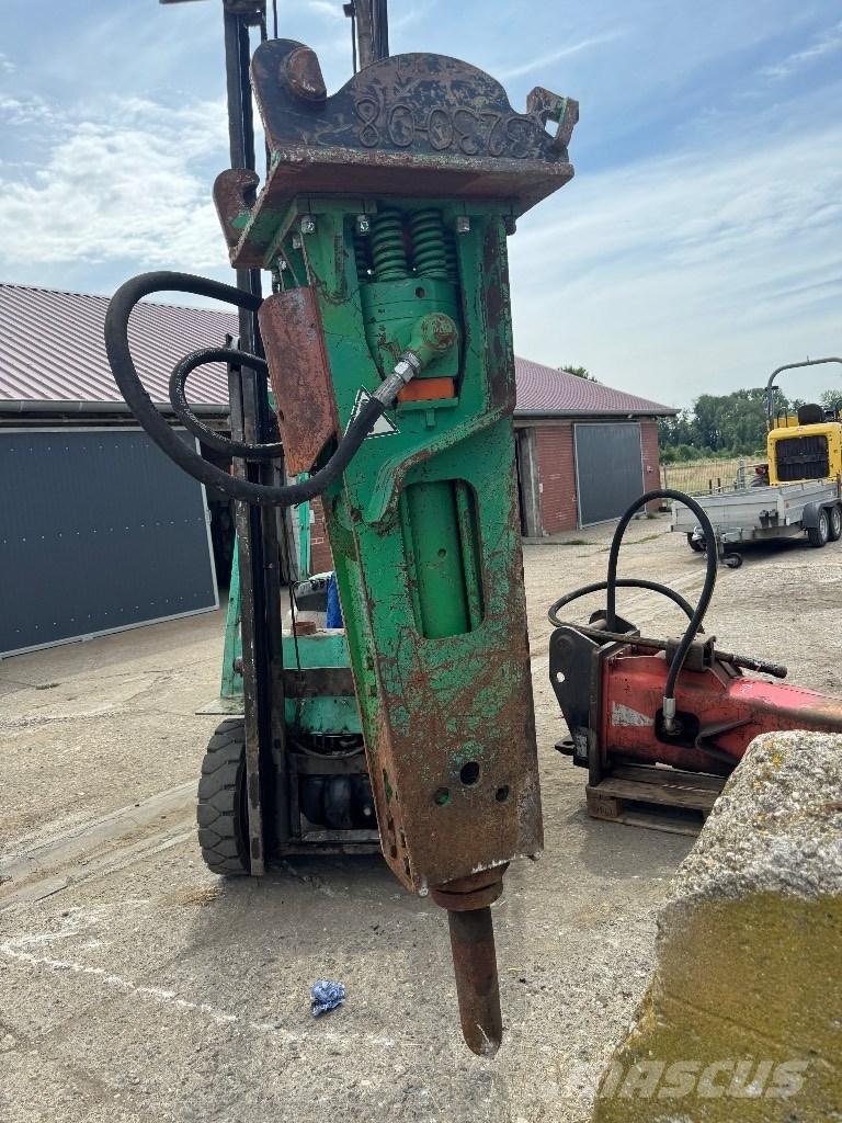 Montabert V 1200 BRH Hydraulische Heihamers