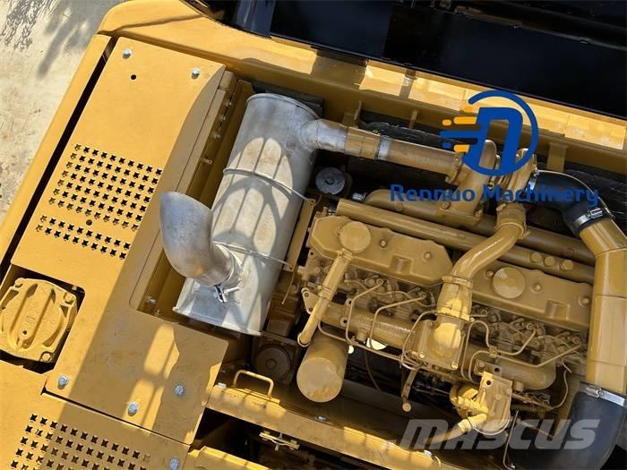 CAT 320 B L Rupsgraafmachines