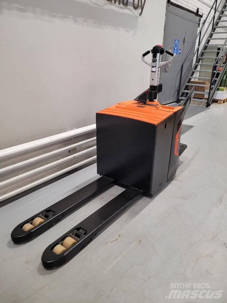 Rocla TPS20 Pallettruck met meerij platform