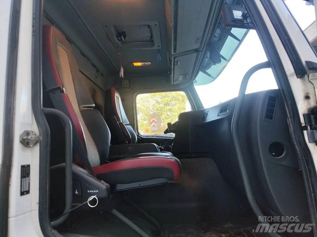 Volvo FMX 370 4x2 Trekkers
