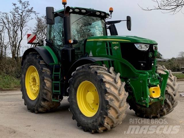 John Deere 6250 R Tractoren