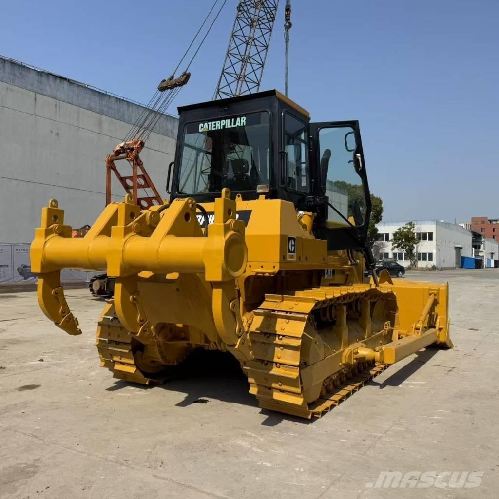 CAT D 7 G Graders