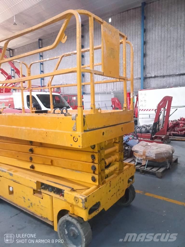 Haulotte Compact 12 Schaarhoogwerkers