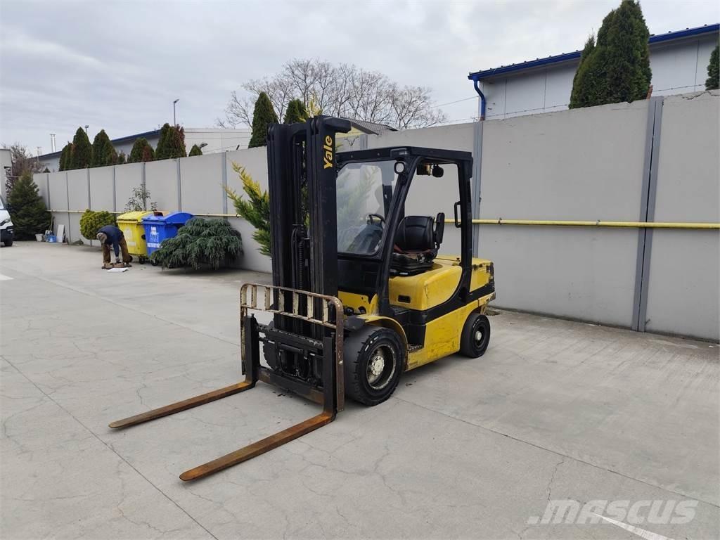 Yale GDP35VX Diesel heftrucks