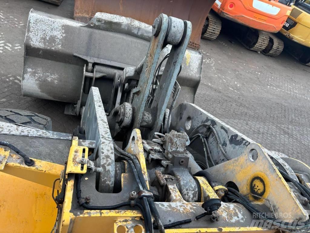 Volvo L 120 E Wielladers