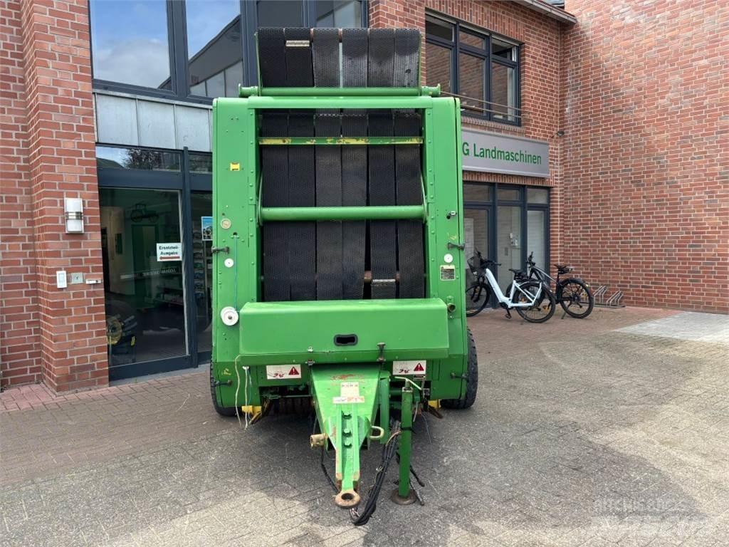John Deere 550 Ronde-balenpersen