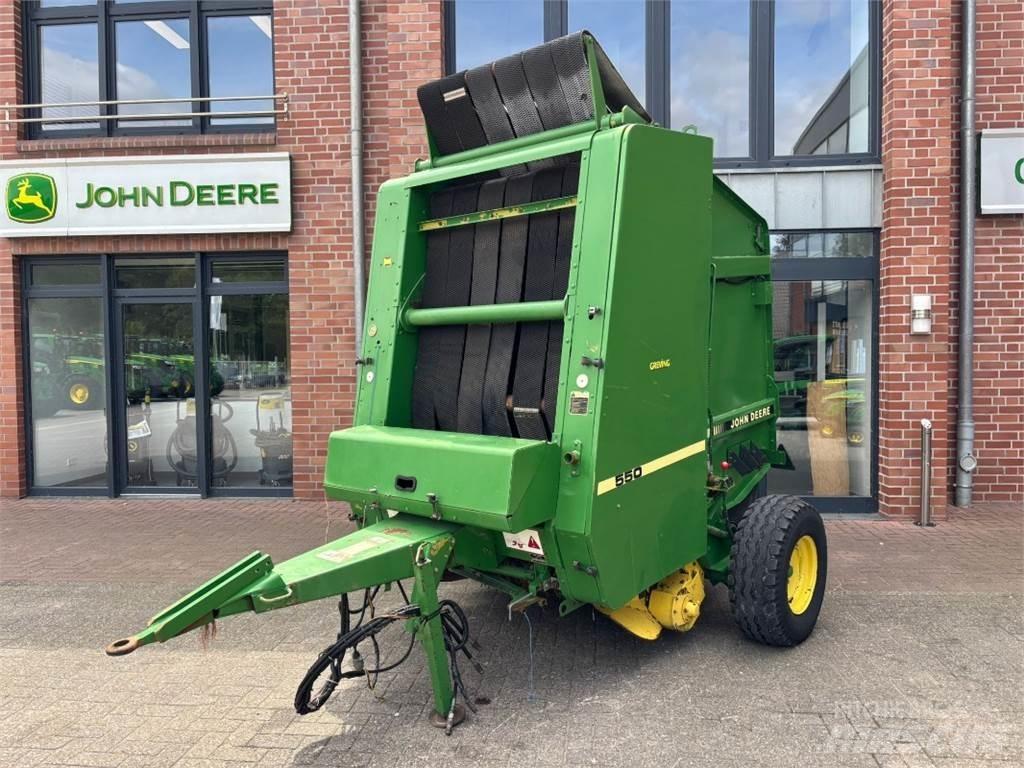 John Deere 550 Ronde-balenpersen