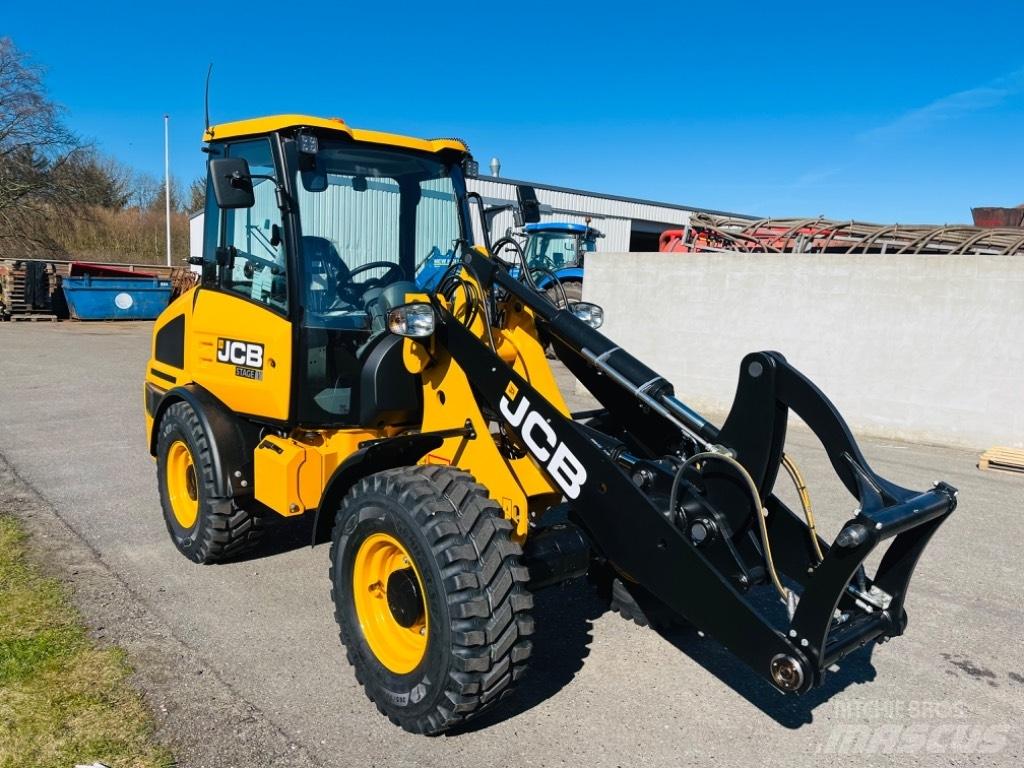 JCB 407 Schrank- en knikladers