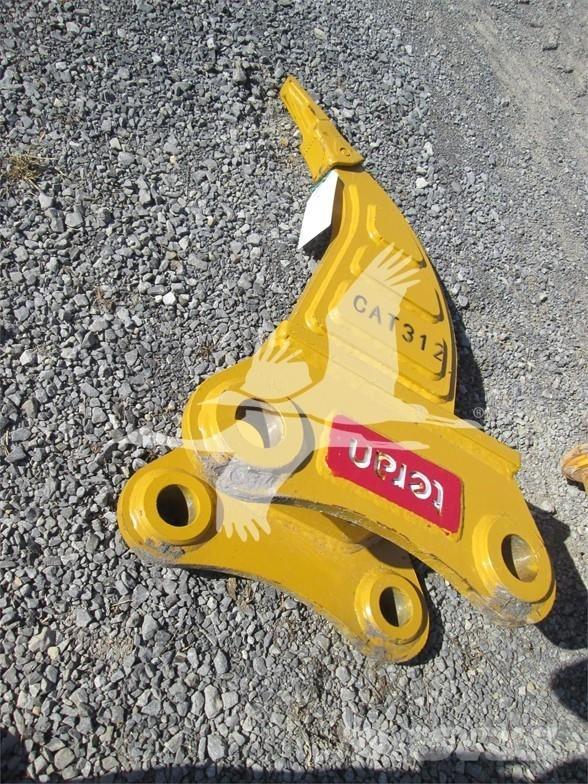 Emaq CAT312 Wegopbrekers