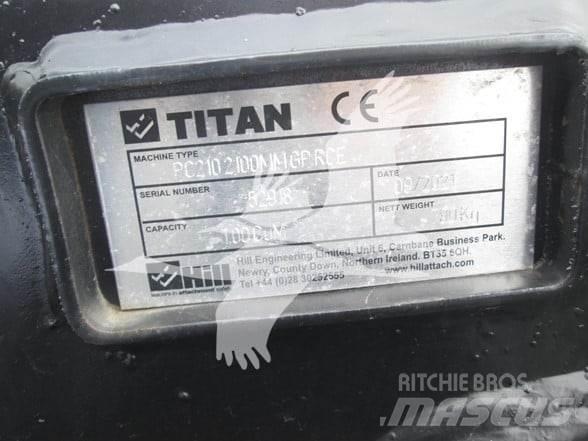 Titan CAT 320 Bakken