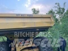 CAT 740 B Knik dumptrucks