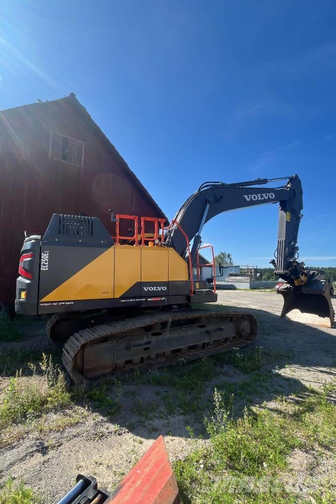 Volvo EC 250 EL Rupsgraafmachines