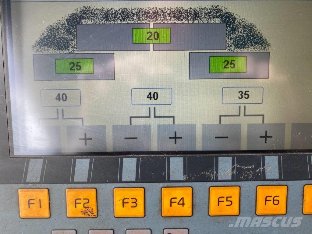 Volvo P7820C Asfaltafwerkmachines