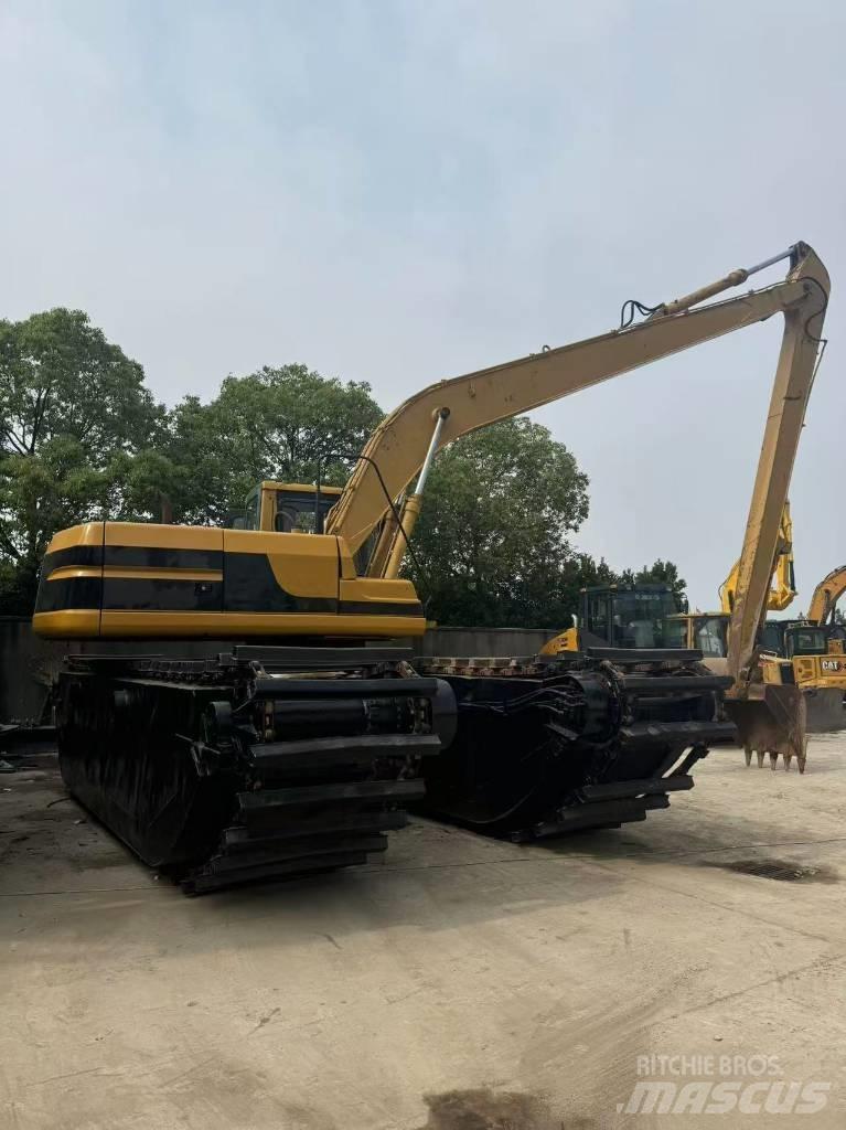 CAT 320B Amfibische graafmachines