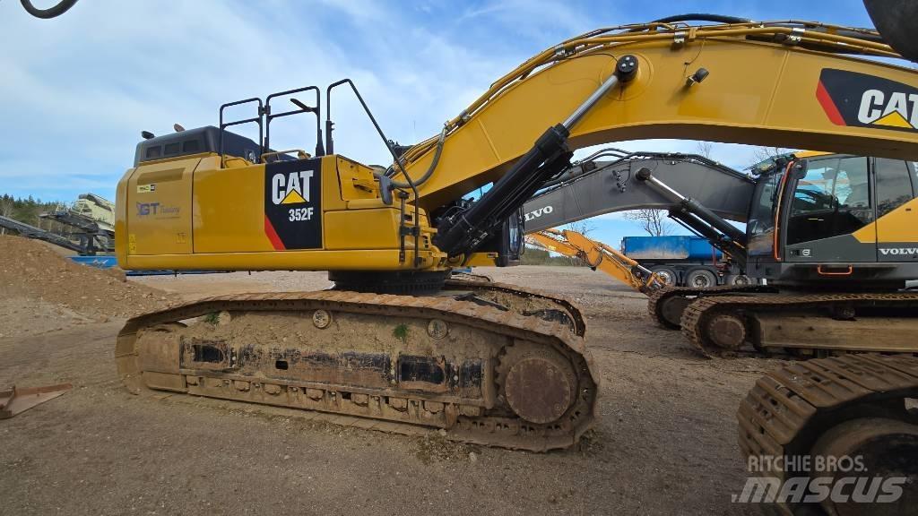 CAT 352 F Rupsgraafmachines