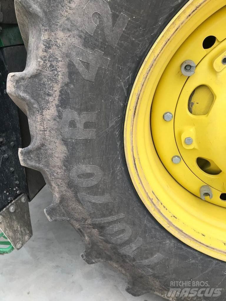John Deere 8R410 Tractoren