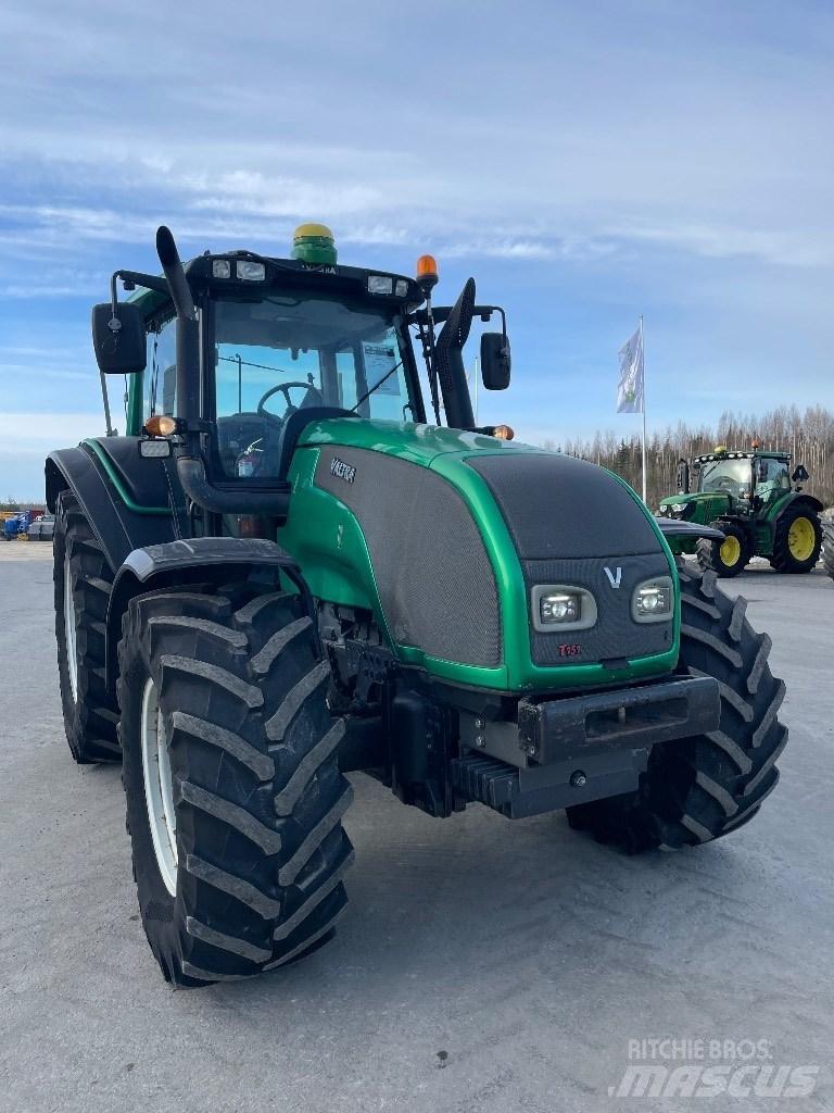 Valtra T151 Tractoren