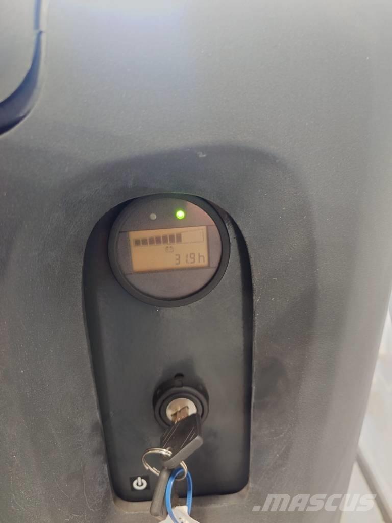 Linde T20P/1151 Pallettruck met meerij platform