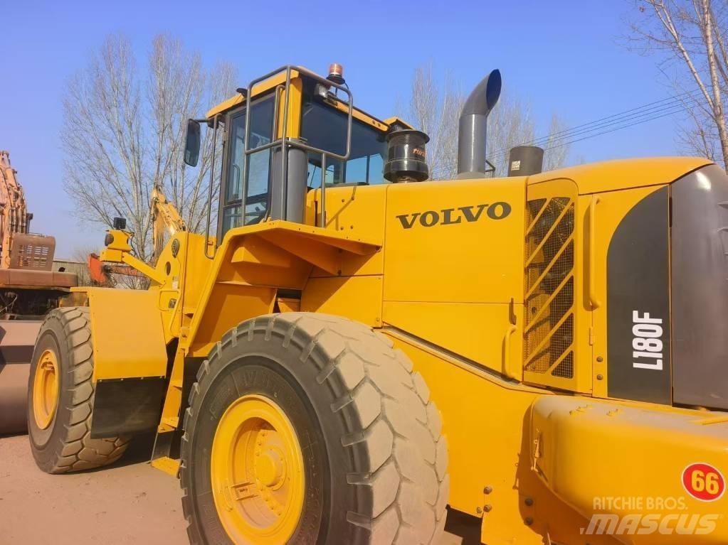 Volvo L 180 F Wielladers