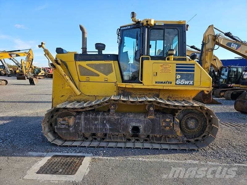 Komatsu D 65 WX-17 Rupsdozers