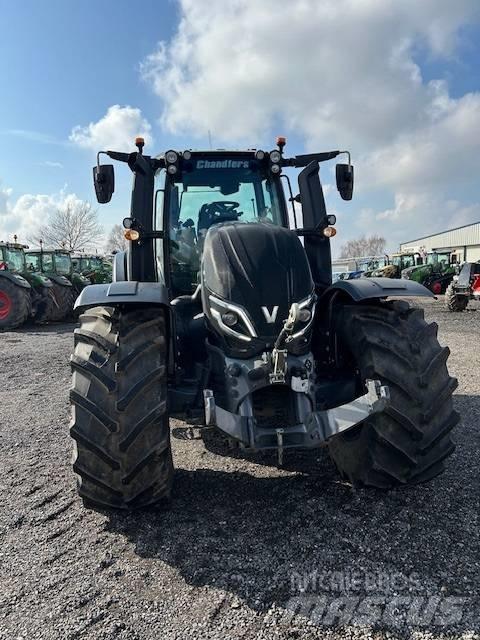 Valtra T 235 D Tractoren