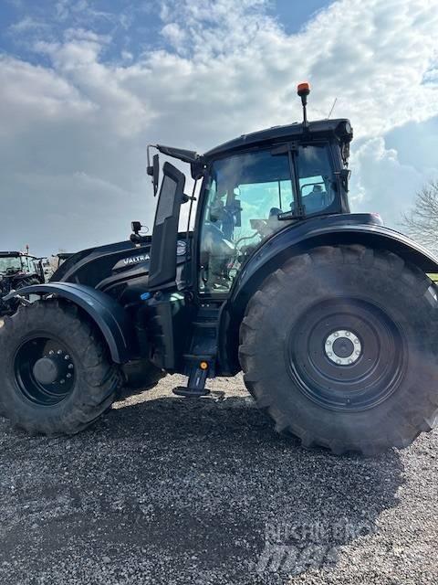 Valtra T 235 D Tractoren