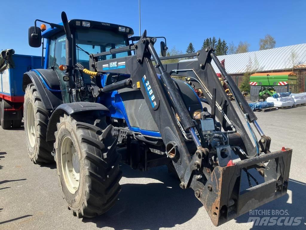 Valtra T 151 Tractoren