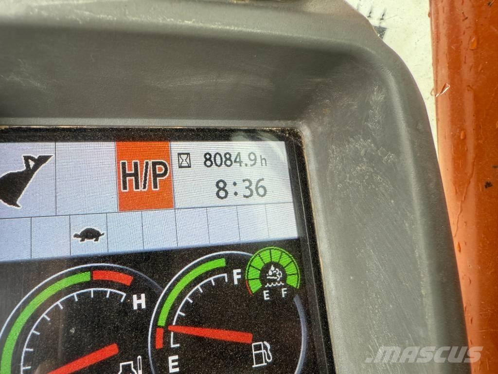 Hitachi ZX 210 LC-6 Rupsgraafmachines