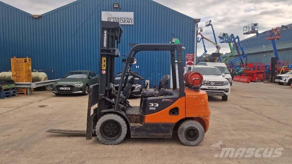 Doosan G 33 P-5 LPG heftrucks