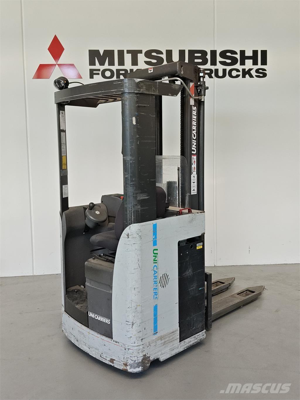 Atlet XSN160E Zelfrijdende stapelaars