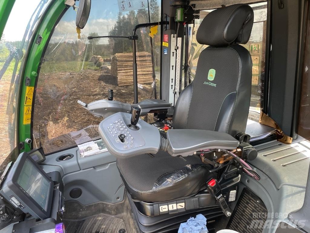 John Deere 1270 G Harvesters
