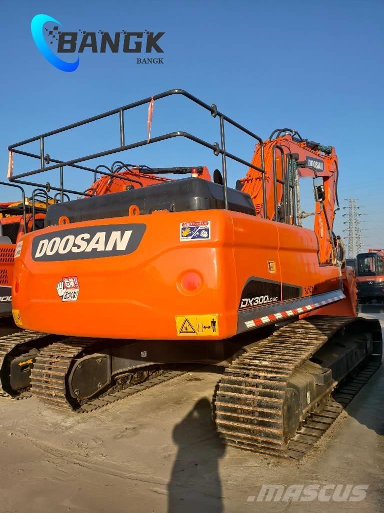 Doosan DX 300 LC Rupsgraafmachines