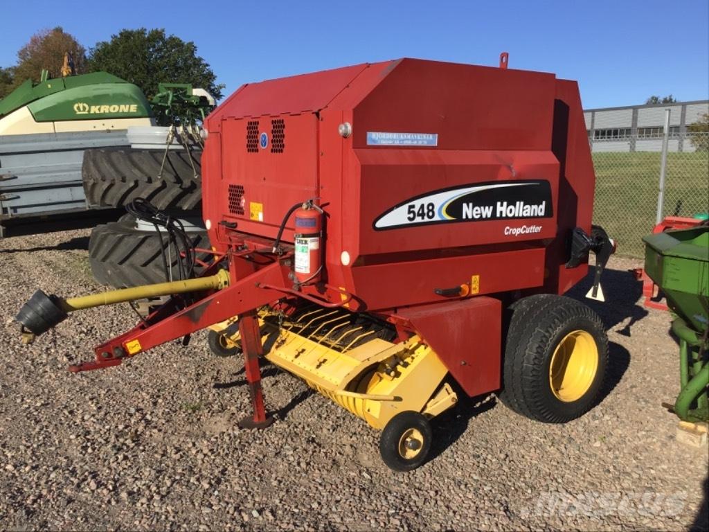 New Holland 548 Ronde-balenpersen