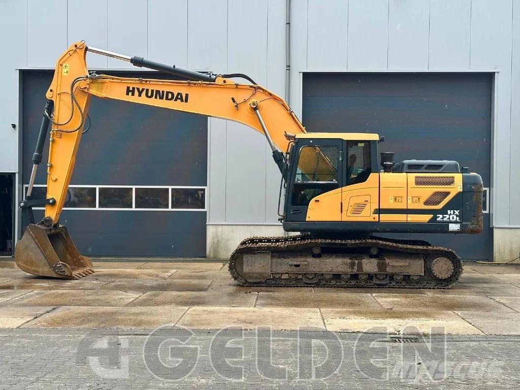 Hyundai HX220L Rupsgraafmachines