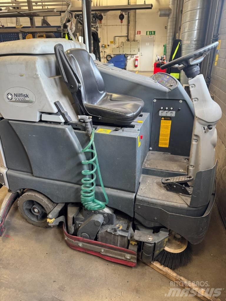 Nilfisk SC6500 Veegmachines voor binnen