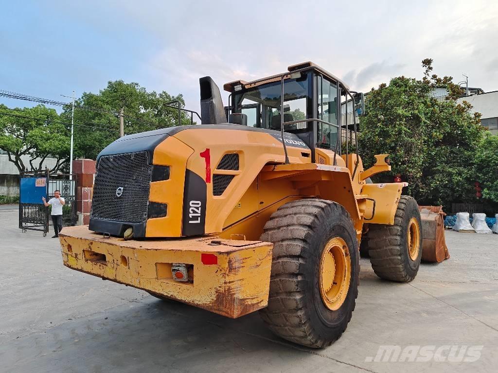 Volvo L 120 Wielladers
