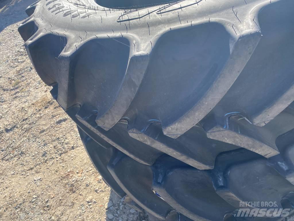 Mitas 480/65 R28 Banden, wielen en velgen
