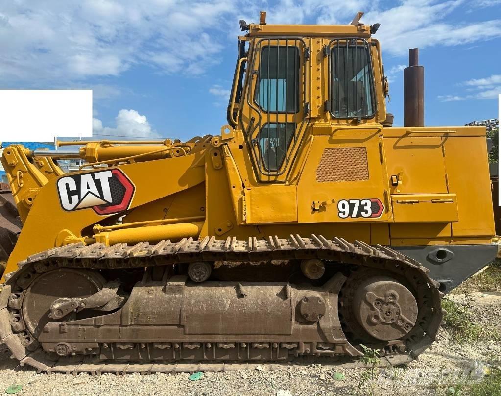 CAT 973 Wielladers
