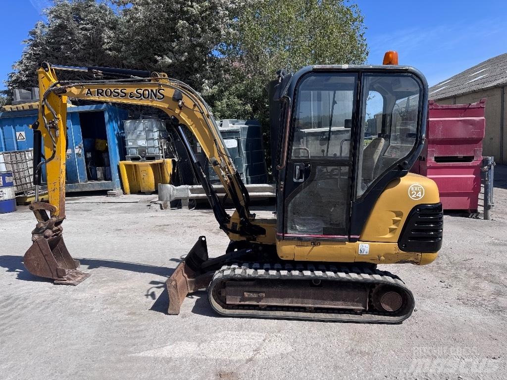 CAT 302.5 Minigraafmachines < 7t