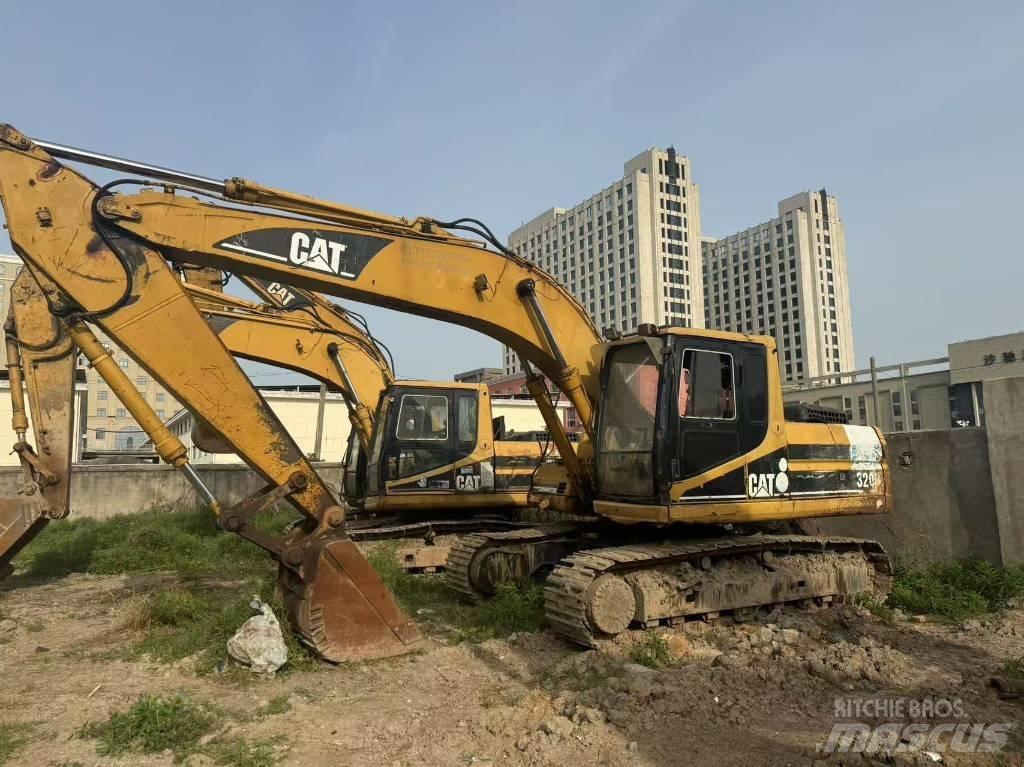 CAT 320 B L Rupsgraafmachines