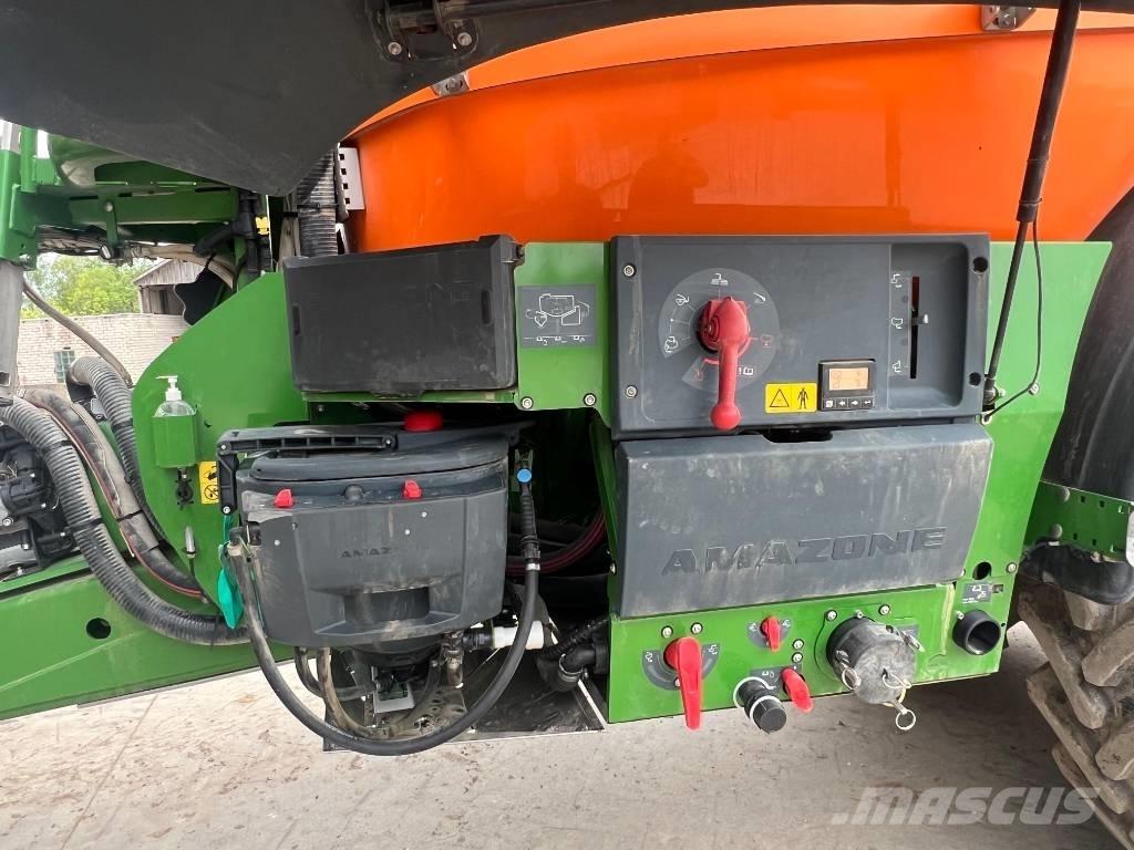 Amazone UX 11201 Bemestings spuiten