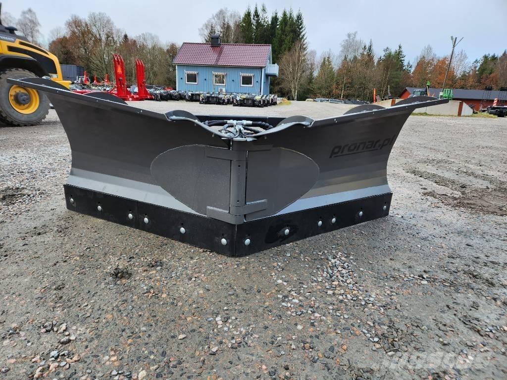 Pronar PUV 3000 M Sneeuwschuivers en -ploegen