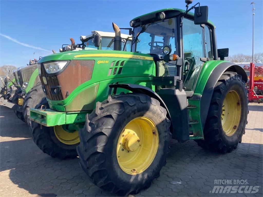 John Deere 6140 M Tractoren