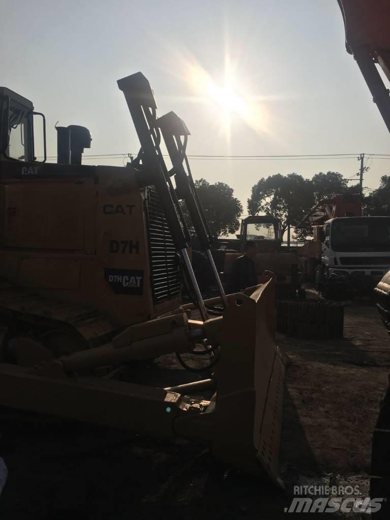 CAT D7H Rupsdozers