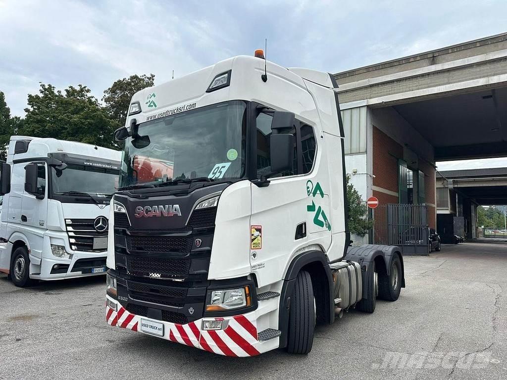 Scania R 520 Trekkers