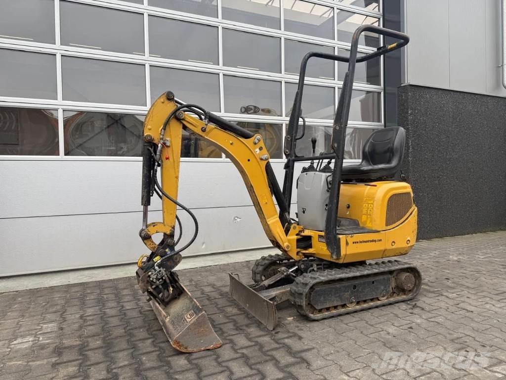 CAT 300.9D Minigraafmachines < 7t