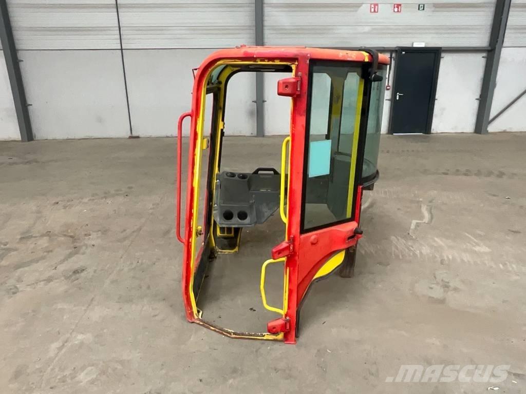 Yanmar vio 50 / vio 57 Cabine en interieur