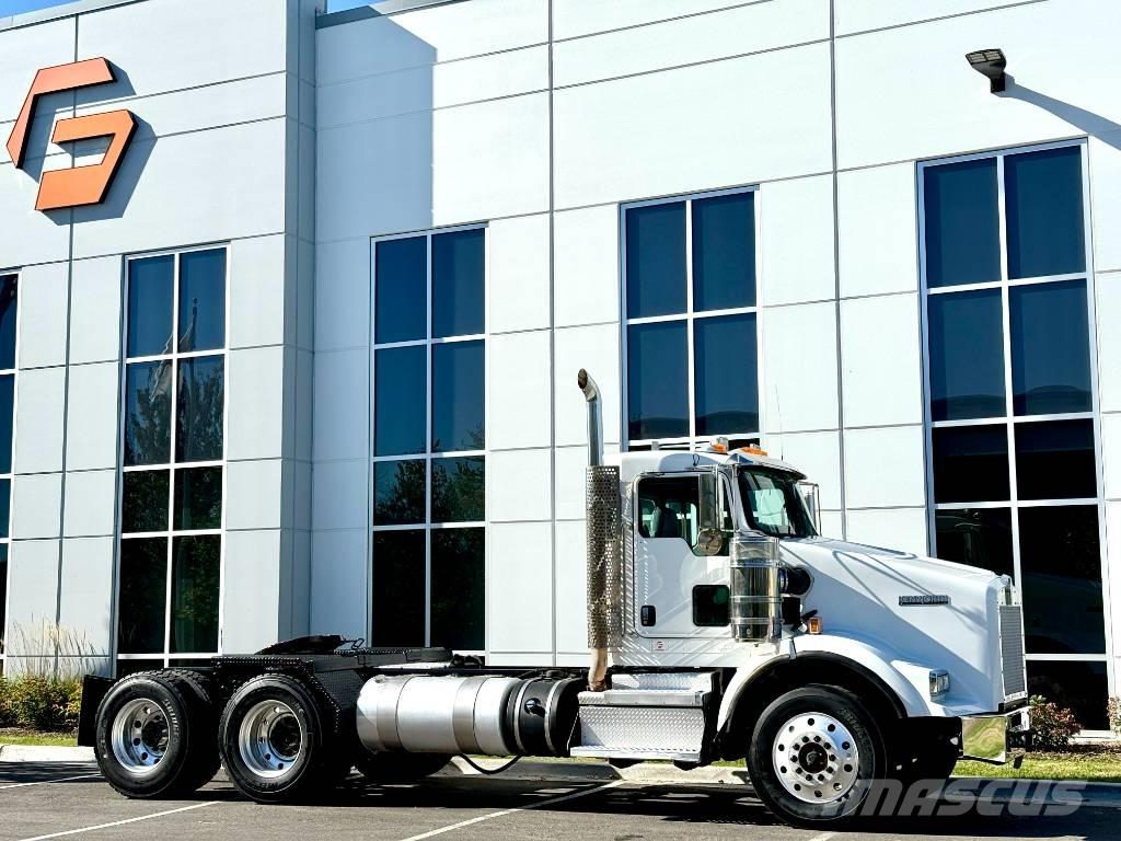Kenworth T 800 Trekkers