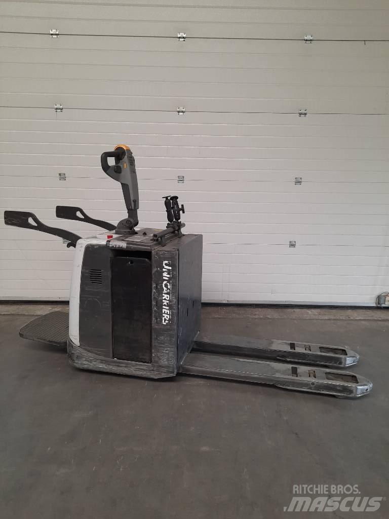 UniCarriers PMR200 Pallettruck met meerij platform