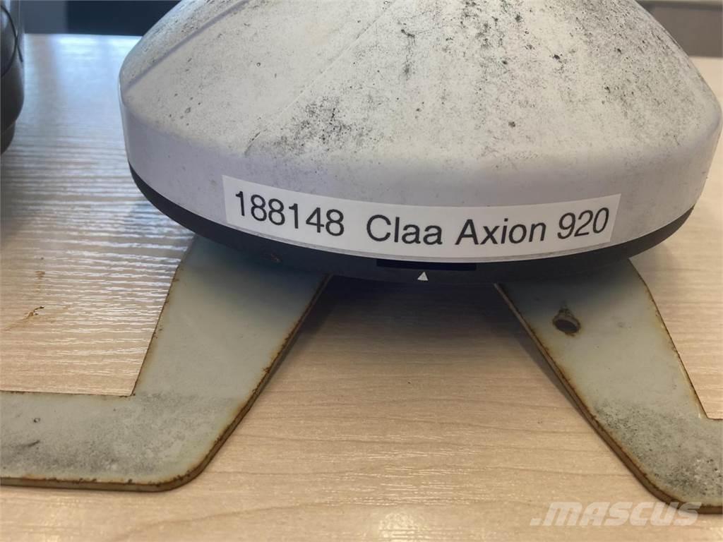 CLAAS Axion 920 Tractoren